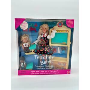 Teacher Barbie Doll Set With Talk & Sound 1995 Mattel New VTG